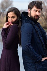 Zümrüdüanka son bölüm ve eski bölümleri buradan izleyebilirsin!